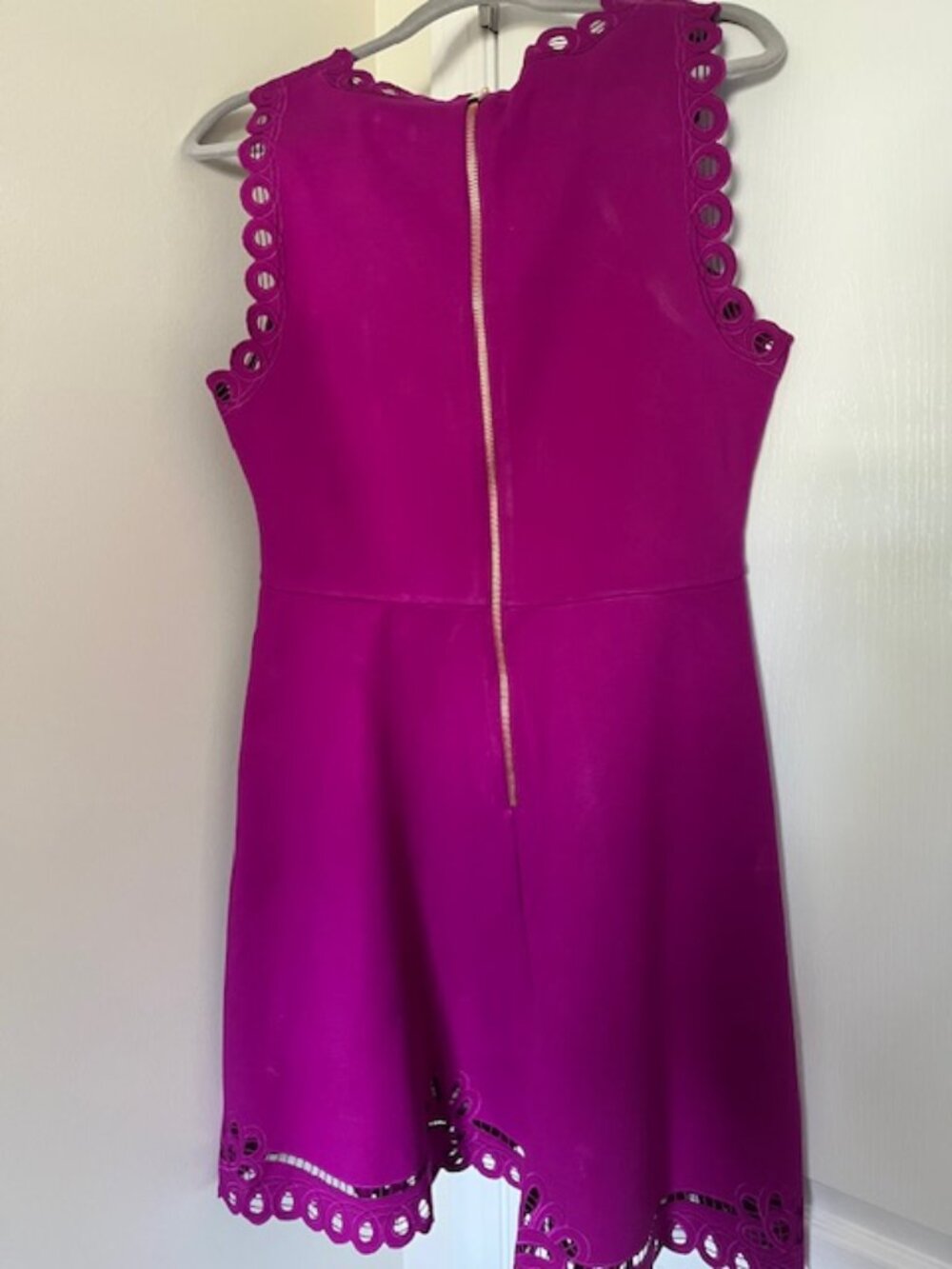 Ted Baker London designer midi dress. - Picture 2 of 4